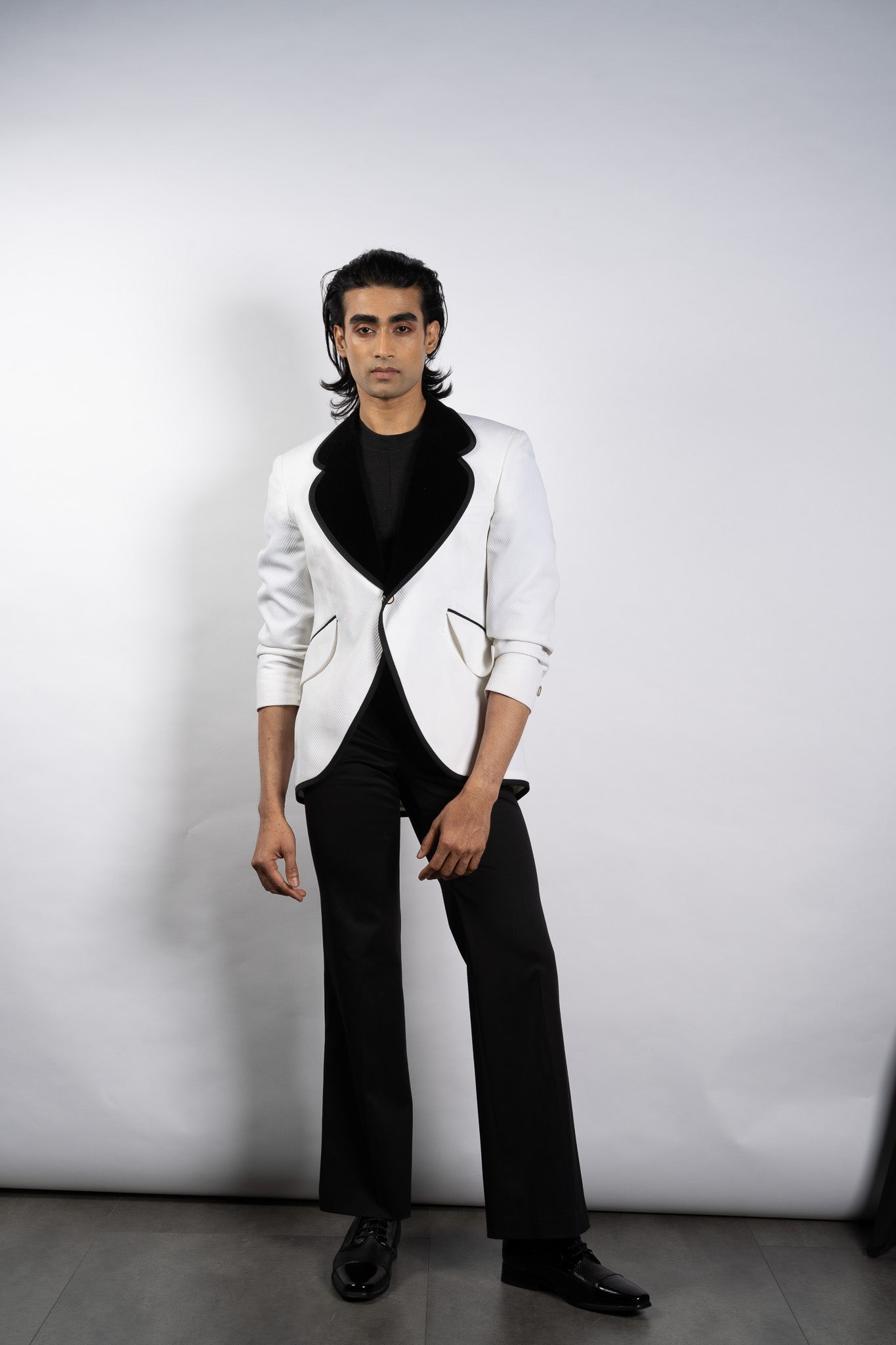 Trina Turk Black Mid-Rise Wide-Leg Trousers